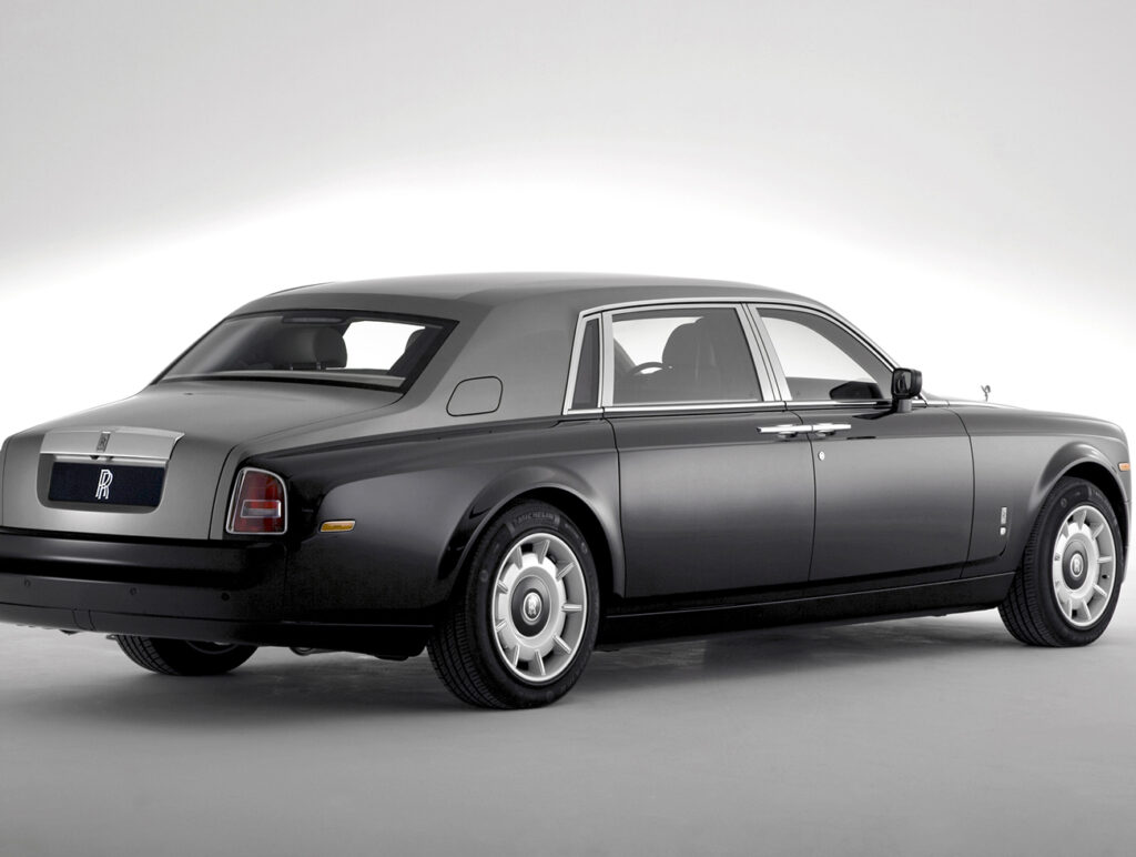 Rolls Royce Phantom Extended 2005  built in the home of rolls-royce.