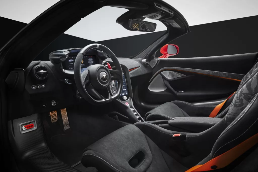 McLaren 750S interior