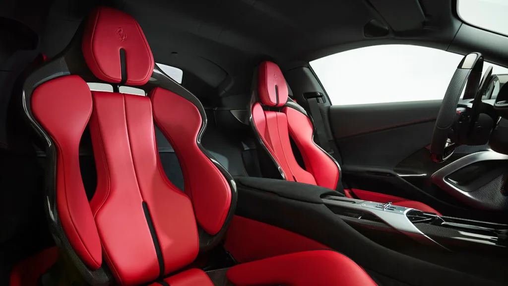 Ferrari 12Cilindri interior